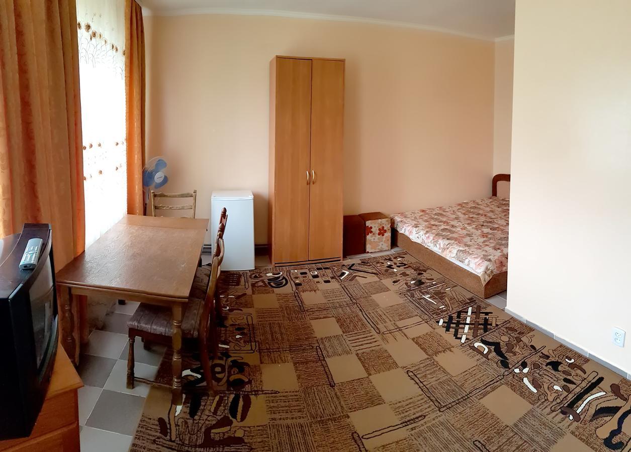 Hotel Перлина Дністра à Rudkovtsy Extérieur photo
